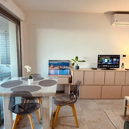 Near Airport&sea View Appartement *
